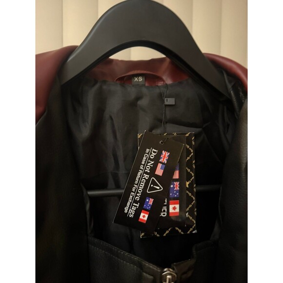 NWT Men’s Steampunk/Gothic Faux Leather Jacket Size X-Small *Read* - Picture 4 of 11
